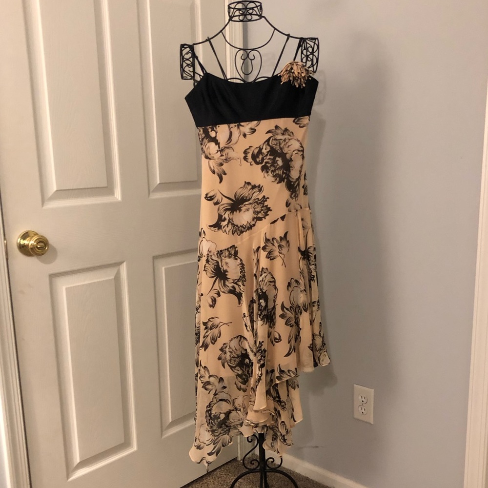 BCBG Floral Dress with Slant Hem 100% Silk Size 0